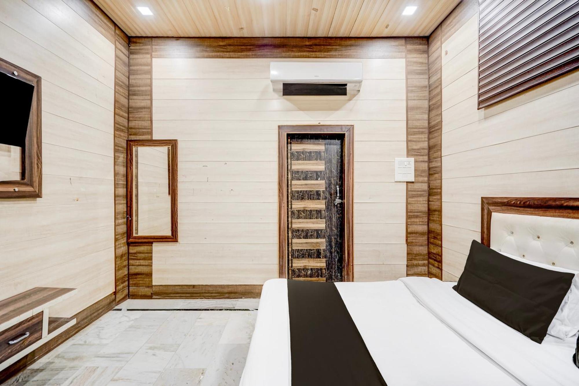Hotel O Mayur Resort Mathura Εξωτερικό φωτογραφία
