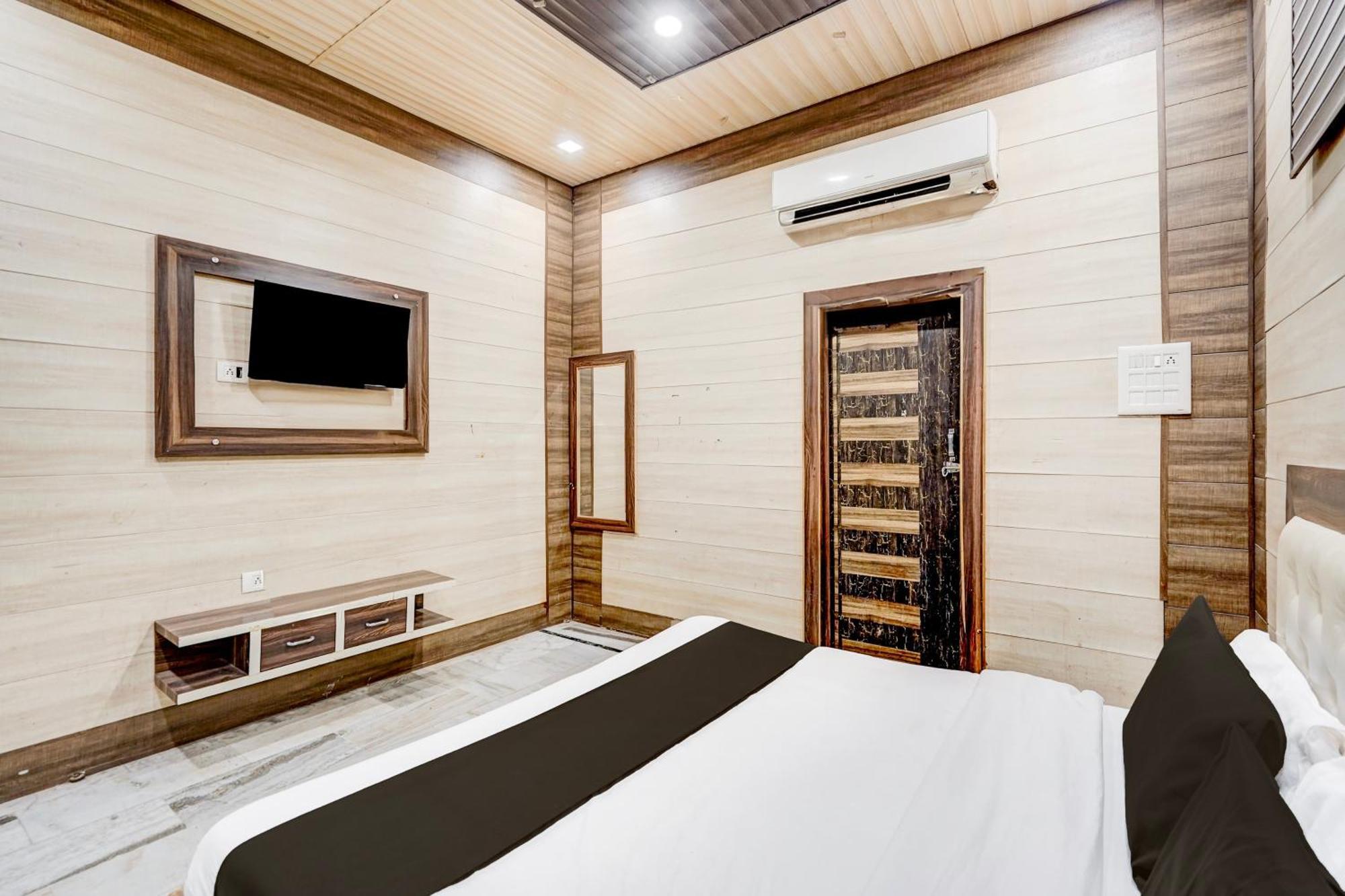 Hotel O Mayur Resort Mathura Εξωτερικό φωτογραφία